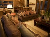 Esiweni lounge/pub area